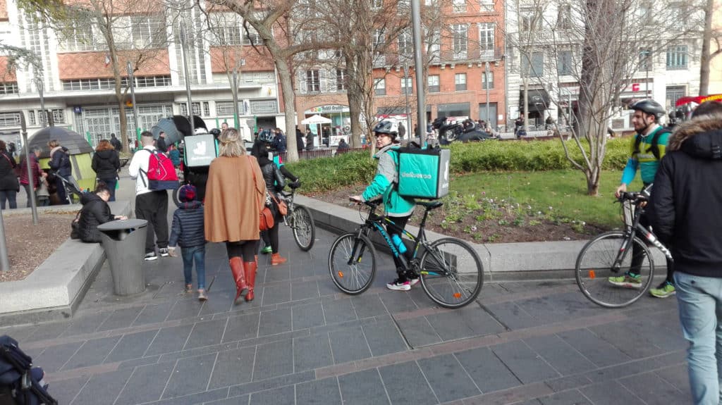 Coursier à vélo