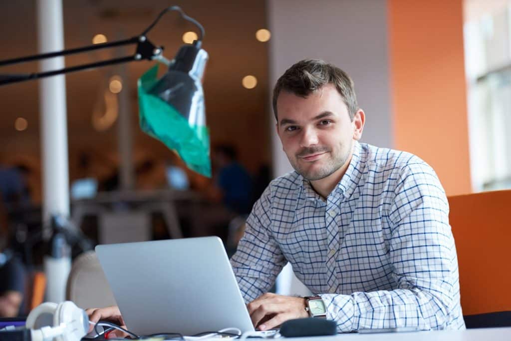 Un jeune entrepreneur