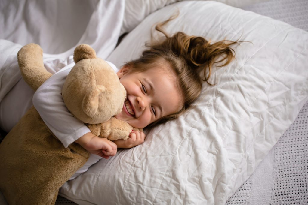 Comment faire accepter à son enfant que doudou doit être lavé ?